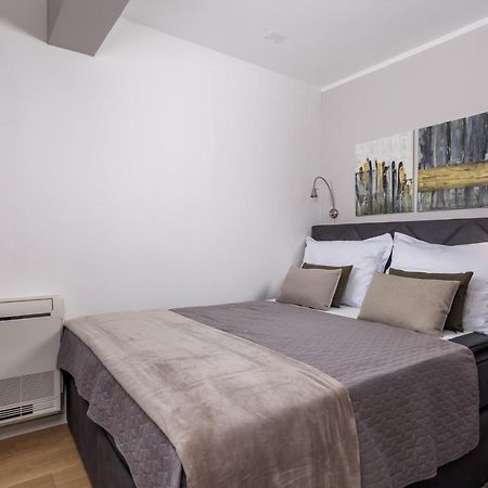 Luxury City Center Apartment -50M To The Sea Опатия Экстерьер фото