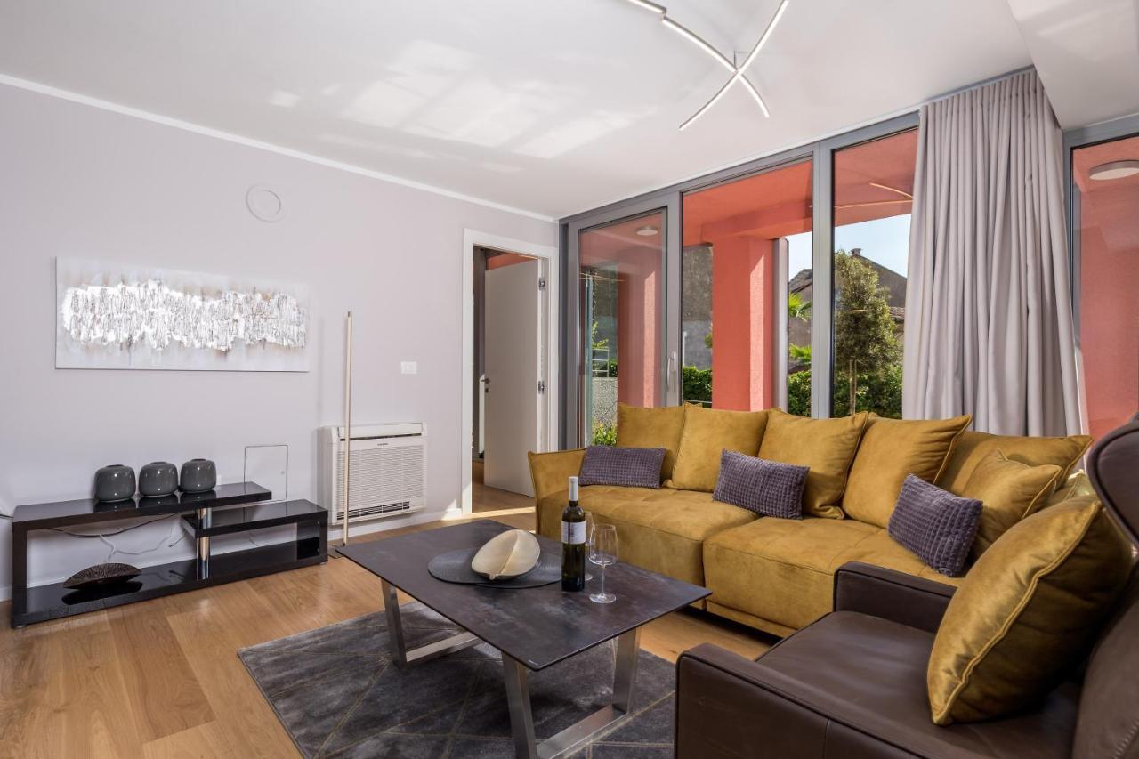 Luxury City Center Apartment -50M To The Sea Опатия Экстерьер фото