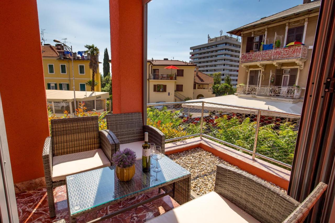 Luxury City Center Apartment -50M To The Sea Опатия Экстерьер фото