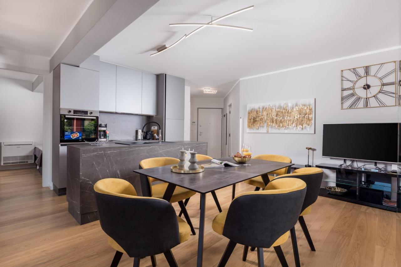 Luxury City Center Apartment -50M To The Sea Опатия Экстерьер фото