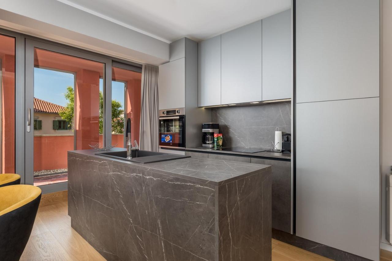 Luxury City Center Apartment -50M To The Sea Опатия Экстерьер фото